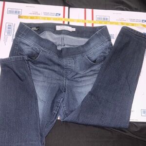 $1 SALE (5 ITEM MINIMUM NO MAXIMUM) REST OF CLOSET IS 5$ EACH 2 ITEM MINIMUM 🥳🥳🥳